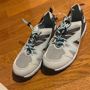 Women's Gray and Blue Athletic Shoes